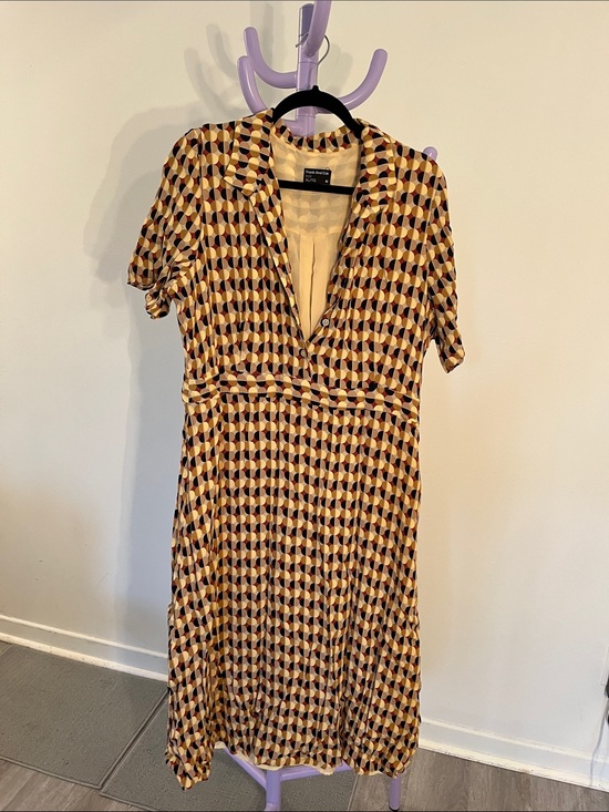 Frank & Oak Dresses & Skirts - Frank & Oak Retro Geometric Midi Dress - Mustard & Brown